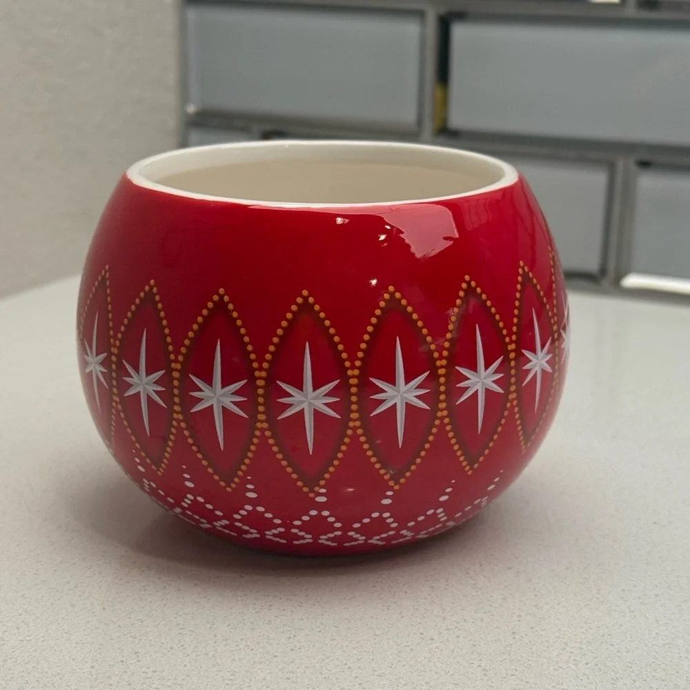 Harry & David Holiday Christmas Mug Red and White Starburst Pattern Ceramic - Picture 5 of 10